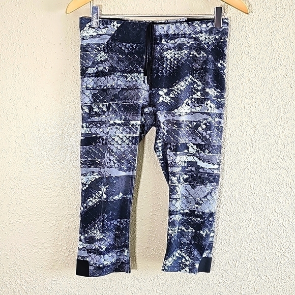 The North Face Pants - The North Face Camo Capri Leggings.
